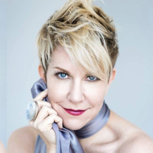 /images/uploads/generic/Joyce_DiDonato_Headshot.png