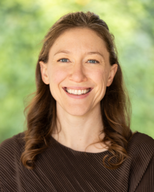 /images/uploads/generic/_feature_card/Meghan_Umber_Headshot.png